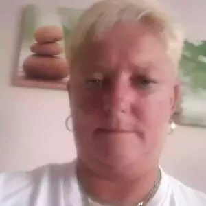 Holka Profile Picture