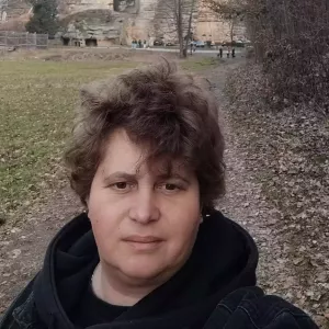 veronika Profile Picture