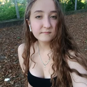 Lili Kalmova Profile Picture