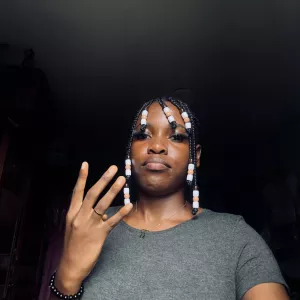 Estie Profile Picture